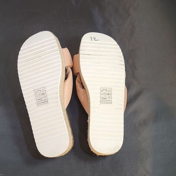 BRAND NEW QUPID CANCUN WOMEN'S PLASFORM SLIDE WEDGE SANDALS - Picture 12 of 16